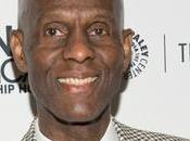 tailleur murmurait l'oreille gangsters