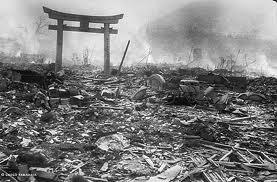 Il y a 70 ans, Hiroshima, Nagasaki. Souvenons-nous. Saintes monument aux morts  le 6 août 2015 à 11h et le 9 août à 10h 45.