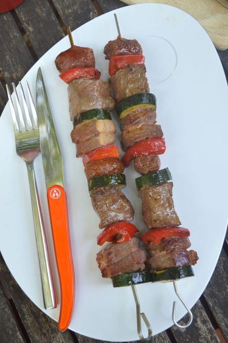 Brochettes carnivores -boeuf magret et merguez- à la plancha
