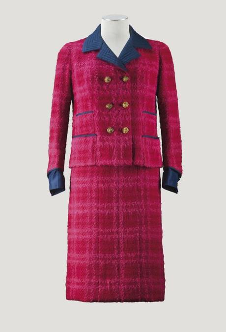 Chanel Haute Couture Tailleur croisé en tweed fuchsia 1963 L'Esprit de Gabrielle