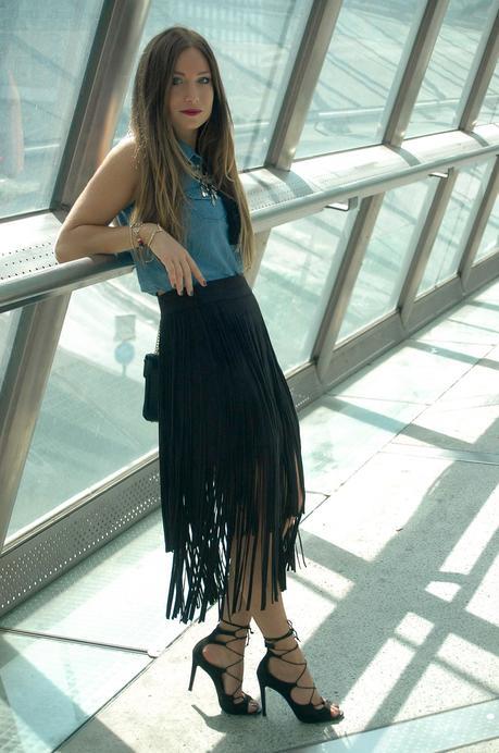 jupe à franges en suède noir zara look bohème chic