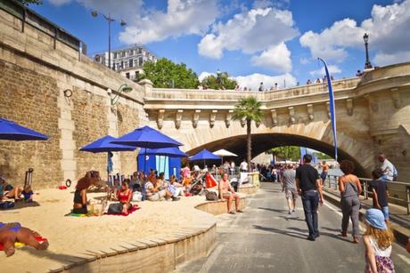 La gauche parisienne doit ouvrir Paris Plages aux migrants !