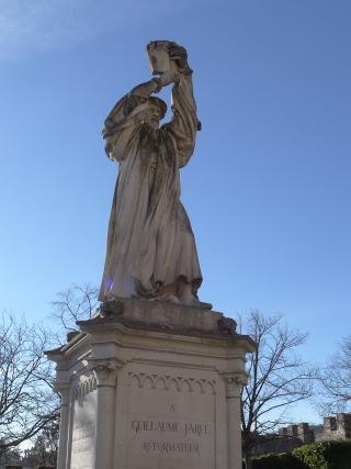 Statue Guillaume Farel à Neuchâtel