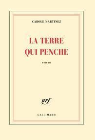 CVT_La-Terre-Qui-Penche_849