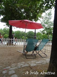 Paris ouvre ses plages jusqu'au 23 août 2015 sur le Bassin de La Villette