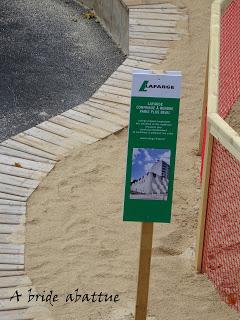 Paris ouvre ses plages jusqu'au 23 août 2015 sur le Bassin de La Villette