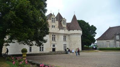 Coup d’œil sur le château de Monbazillac