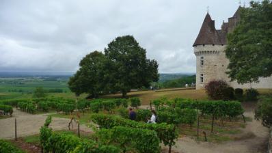 Coup d’œil sur le château de Monbazillac