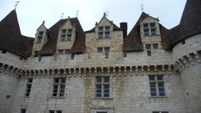 Coup d’œil sur le château de Monbazillac