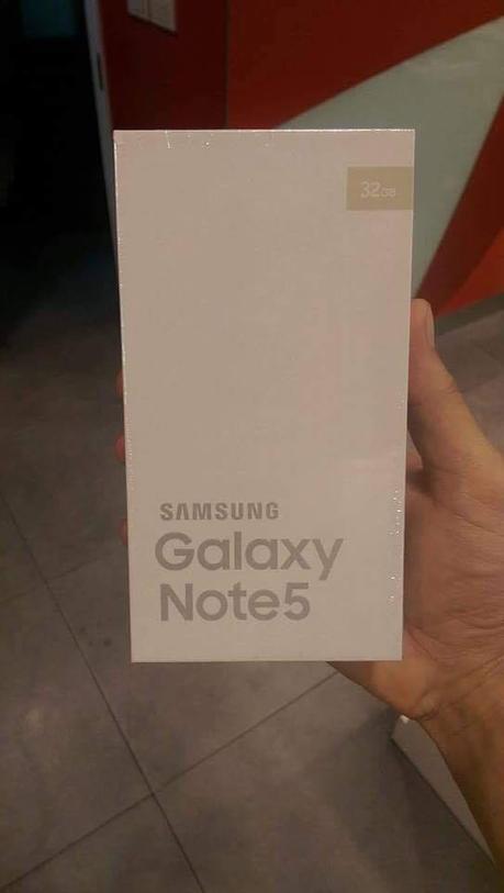 Samsung Galaxy Note 5 : de nouvelles photos depuis une boutique !
