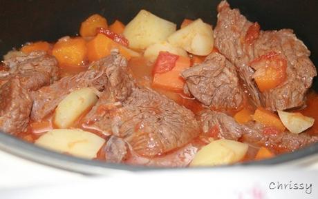 Boeuf aux carottes et pommes de terre 