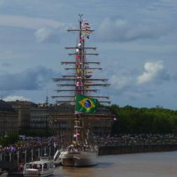 Le Cisne Branco dans le port de Bordeaux