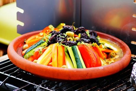Tajine marocain aux légumes sans viande au barbecue