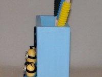 Porte-crayons avec Minions en porcelaine froide