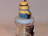 pot à dragée avec minions en porcelaine froide