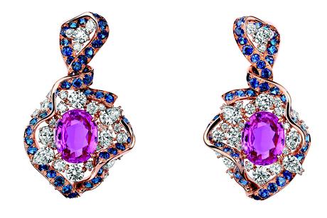 BOUCLES D’OREILLES GALON SAPHIR ROSE 750/1000e or rose, diamants,
saphirs roses et saphirs