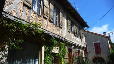 Une autre bastide du sud-ouest : Labastide-d’Armagnac