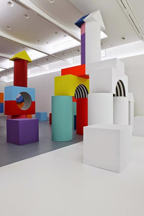 Aire de jeux enfants du Madre Museum par Daniel Buren et Patrick Bouchain