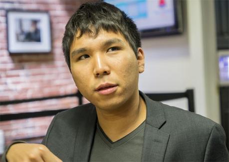 Ronde 4: l'Américain Wesley So sévèrement puni par l'Arménien Levon Aronian pour son retard de développement © Chess & Strategy