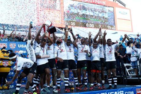 Les Fidjiens, vainqueurs des World Rugby Sevens Series 2014-15