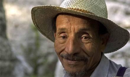 Pierre Rabhi : une oasis médiatique dans un désert écologique pierre rabhi,écologie,ferme autogérée,colibris mouvement,agroécologie