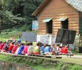 Les écoles privées low cost scolarisent des millions d’enfants pour quelques sous