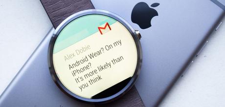 Les montres Android Wear fonctionnent maintenant avec l’iPhone