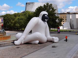 L'air des géants s'expose au Parc de la Villette jusqu'au 13 septembre