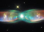Hubble métamorphose d’un système binaire papillon cosmique