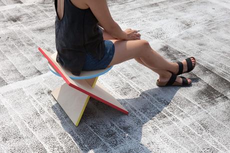 Projet étudiant : Bauhaus Stool tabouret carré rond triangle par Catherine Lee