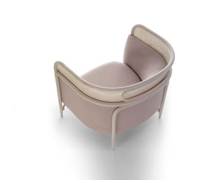 Collection Targa GamFratesi joue avec Thonet