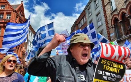 « Oxi ! Basta ! Enough ! » : des marches européennes pour une Europe sans austérité