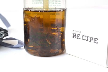 Du thé vert dans une huile démaquillante : c'est signé RECIPE !