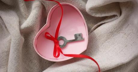 10 signes qui montrent qu'il vous aime en secret...