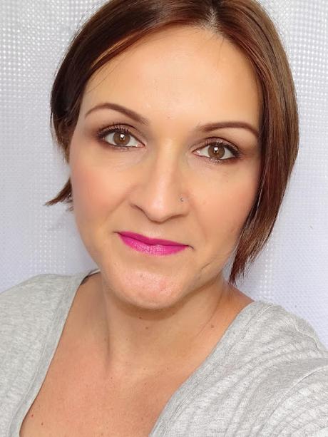 Je suis Mystérieuse ou Délicieuse avec le Rouge-Pinceau Lèvres velours de Beauty Success