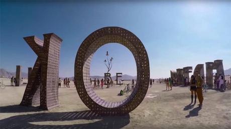 Burning-Man-2015-Carnival-Of-Mirrors-3