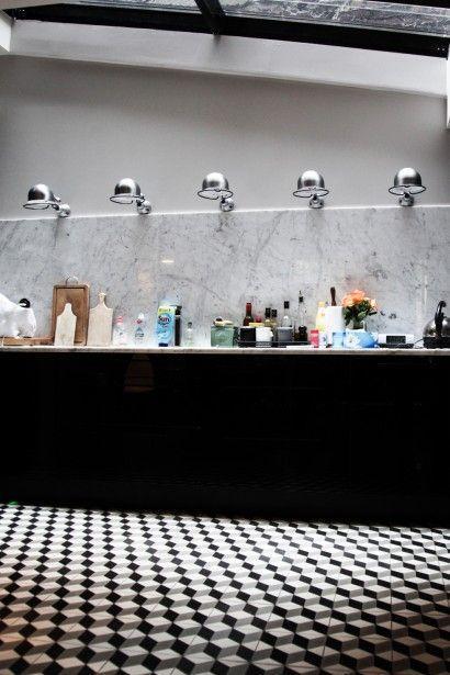 Pour ou contre ? Les suspensions dans la cuisine...Des alternatives tout aussi jolies ! @decocrush - www.decocrush.fr