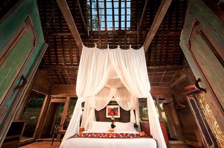 Bambu-Indah-Jawa-Lama-House-bedroom-entrance-view-Djuna-Ivereigh