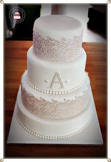 Wedding cake lace ou tout en dentelle