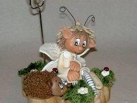 Porte-photo avec p'tite elfe et hérisson en porcelaine froide