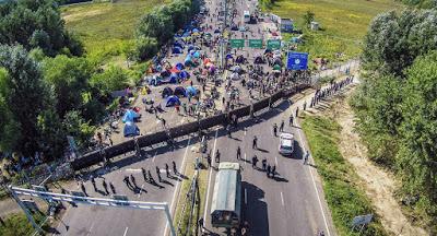 Migrants: la Slovénie ferme sa frontière avec la Croatie