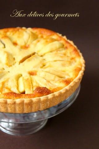 TARTE AUX POMMES A LA CRÈME