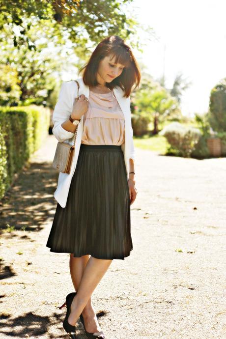 look-jupe-simili-midi-blazer-blanc-mix-de-saison-blog-mode-blazer-blanc
