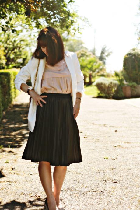 look-jupe-simili-midi-blazer-blanc-mix-de-saison-blog-mode-blazer-blanc