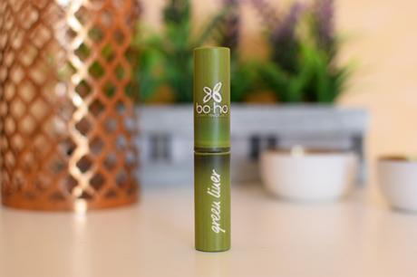 eyeliner brun boho green