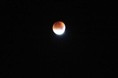Lune rouge ce 28 septembre 2015
