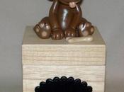 Boite avec p'tit chien porcelaine froide
