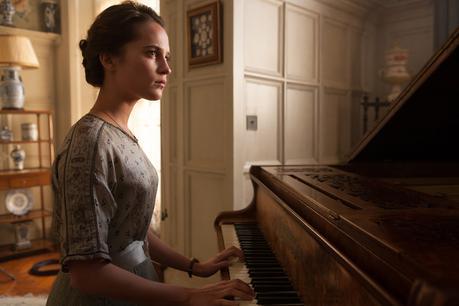 Mémoires-de-Jeunesse-Alicia-Vikander