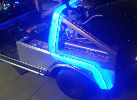 Golf-car-Delorean03