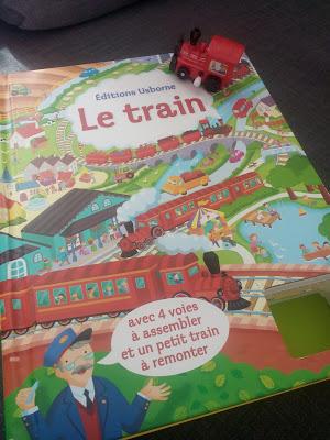 Le train - Avec 4 voies à assembler et un petit train à remonter ♥ ♥ ♥